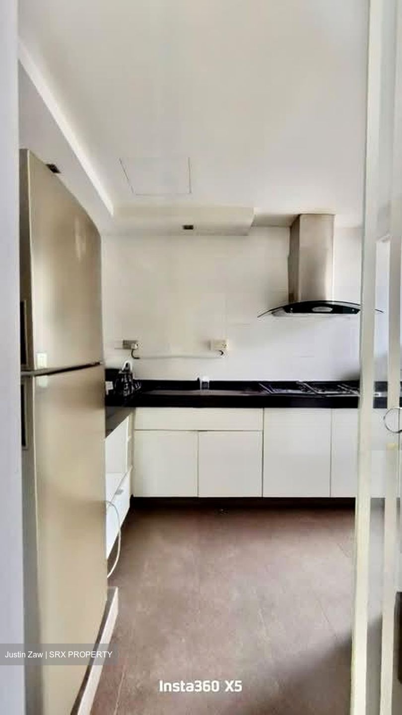 Parkview Apartments (D23), Apartment #569258601